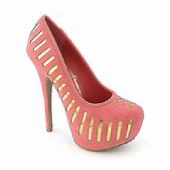 High heels - Picture 3 of 4